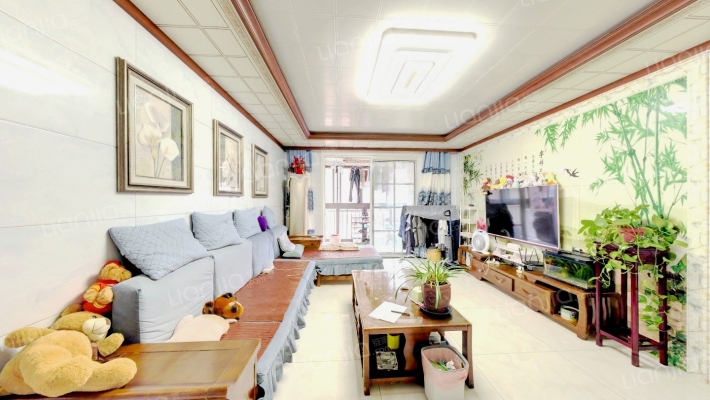 水岸豪庭二手房实景图