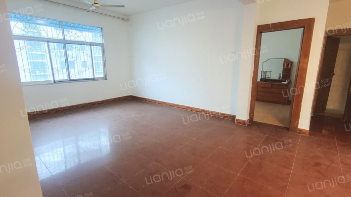 北一环15号二手房实景图