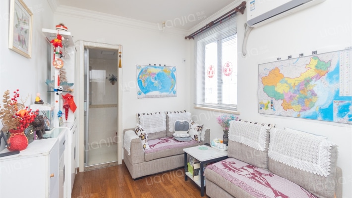 凌兆路521弄二手房实景图