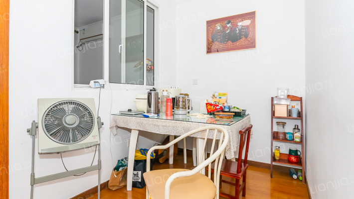 赤峰路91-93号二手房实景图