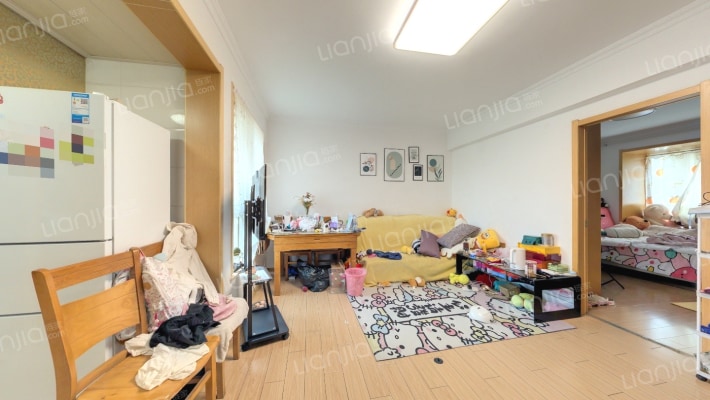 新林芳庭二手房实景图