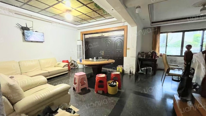 沁园小区二手房实景图