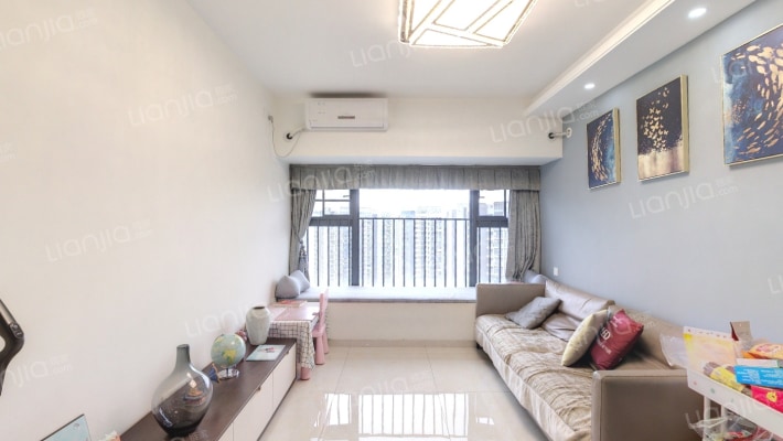 华盛西荟城4期二手房实景图