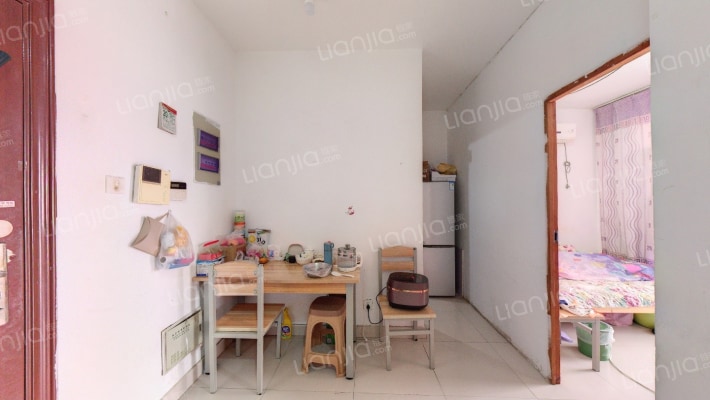 青灯新村北八区二手房实景图