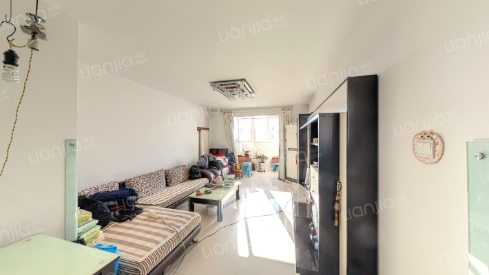 秋瑞家园二手房实景图