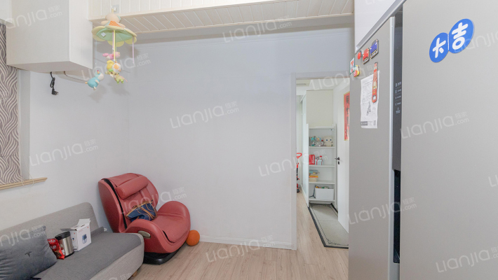 轻工大楼二手房实景图