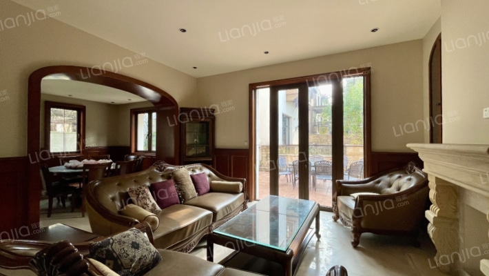 麓湖生态城白玉台二手房实景图