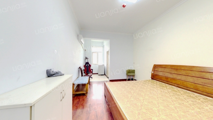 奥特莱斯V公寓二手房实景图