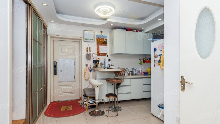 绿地时代名邸一期二手房实景图