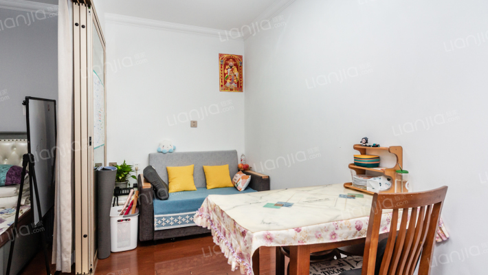 梅陇四村二手房实景图