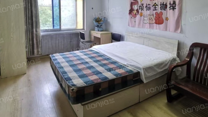 卫生厅宿舍二手房实景图