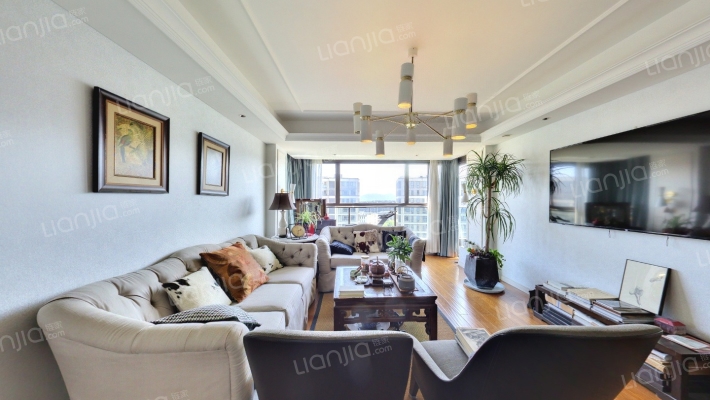 融创河滨之城雨澜轩二手房实景图