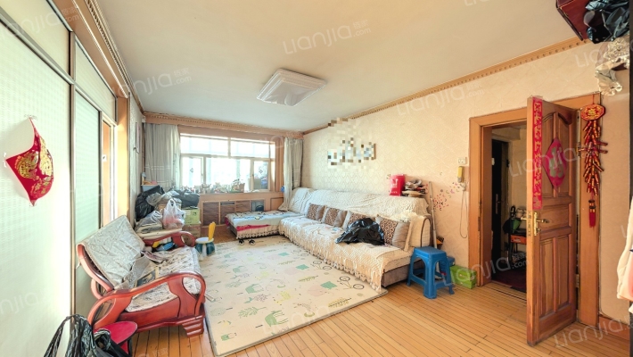 春草小区二手房实景图