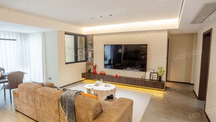 璞缇1号栖珑二手房实景图