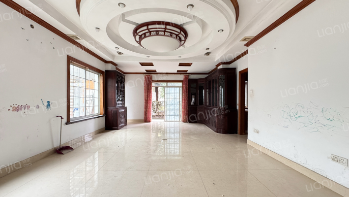 金宇别墅二手房实景图