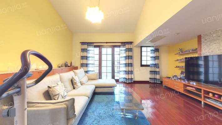 西庭网球俱乐部和公寓二手房实景图