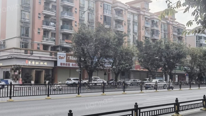 悦华居二手房实景图