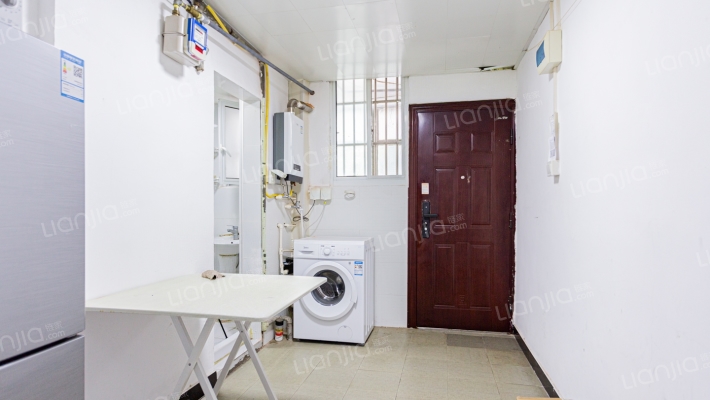 东明新村二手房实景图