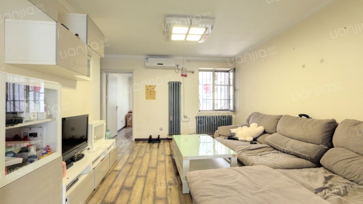 新桥大街61号院二手房实景图