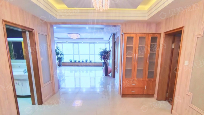 北京路小西沟 龙海五度 电梯高层南北向 精装拎包住-餐厅