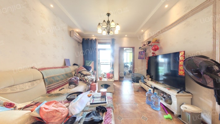 新起点二手房实景图