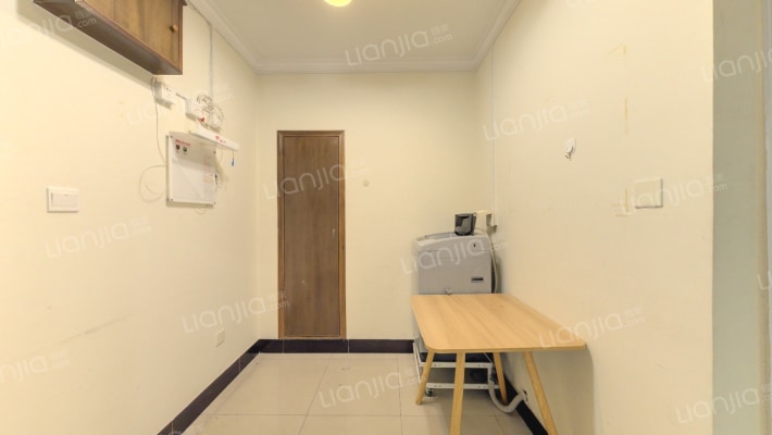 樱花园二手房实景图