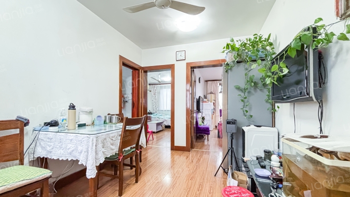 临波大楼二手房实景图