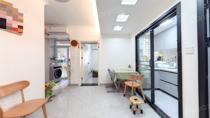 彩世界家园二手房实景图