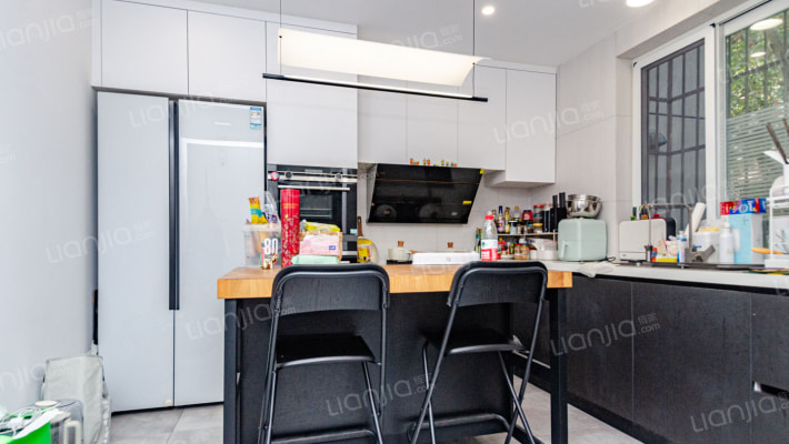 虹纺小区二手房实景图