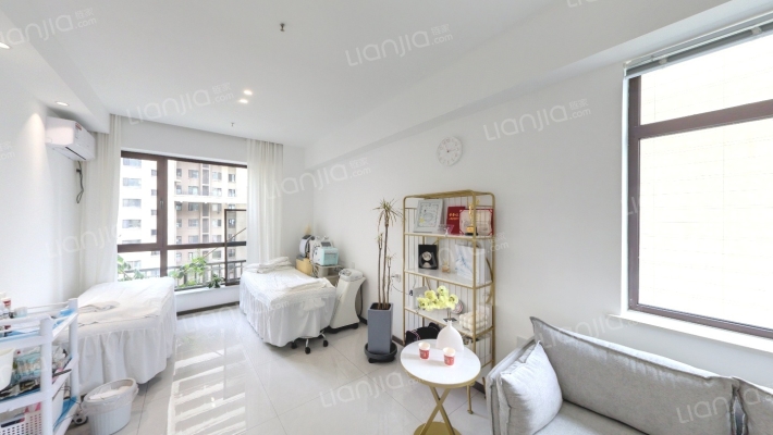 月星星寓广场二手房实景图