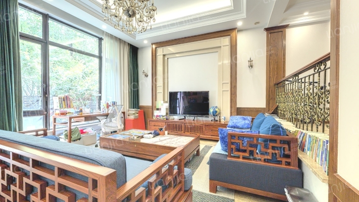 金地格林世界白金院邸(别墅)二手房实景图