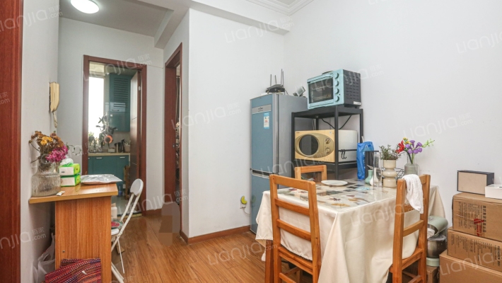 峨海小区二手房实景图