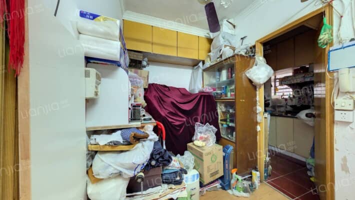 佳木斯路270号二手房实景图