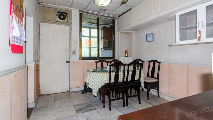 南新新村二手房实景图