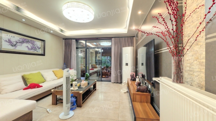 艺锦湾二期二手房实景图