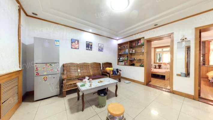 客车厂宿舍二手房实景图