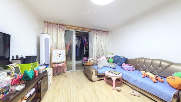 中芯花园18弄二手房实景图