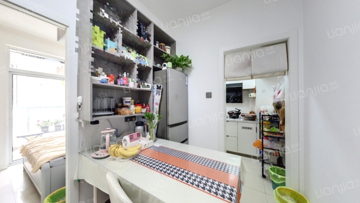 怡邻社区一区二手房实景图