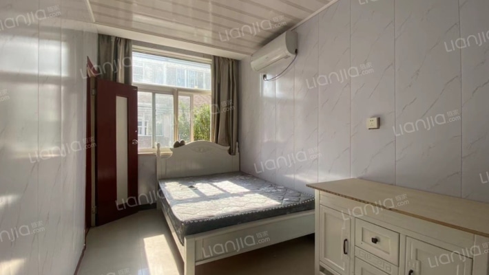 沛绿园水岸别墅二手房实景图