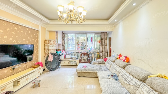 锦达茂苑B区二手房实景图