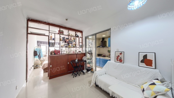 和华国际公寓二手房实景图