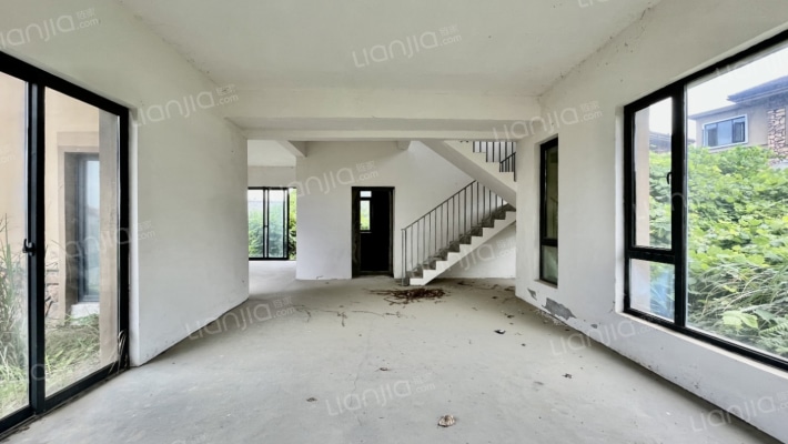 白晶谷5组团二手房实景图