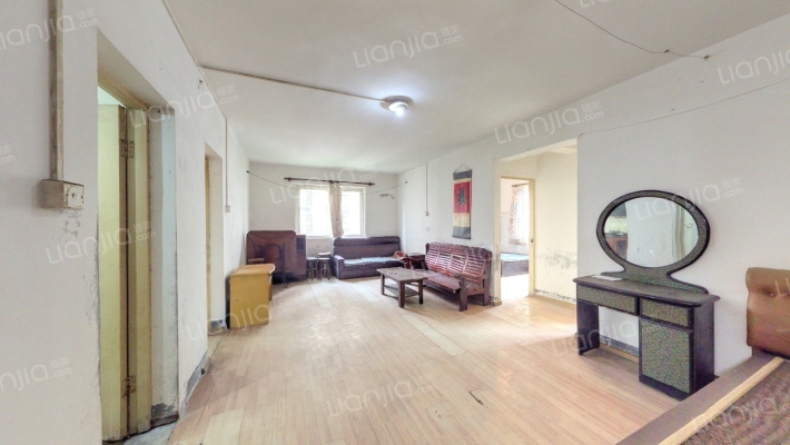 金银湾221号二手房实景图