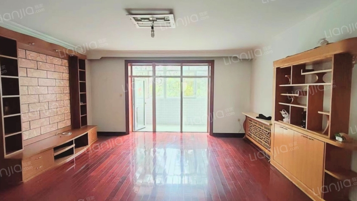 东方小区B区二手房实景图