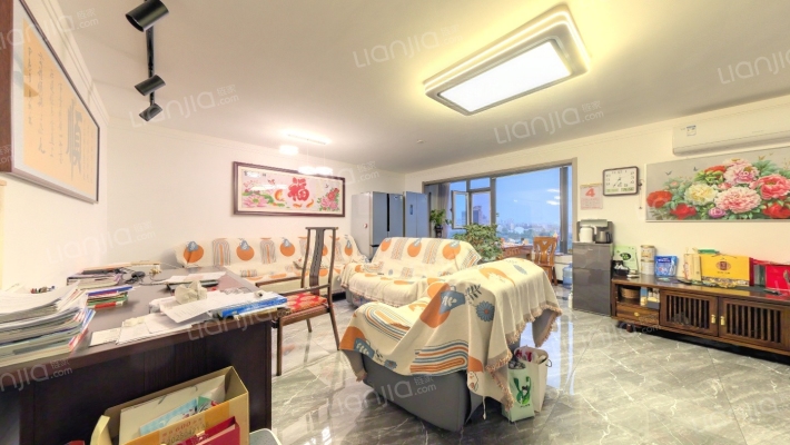 奥林公寓二手房实景图