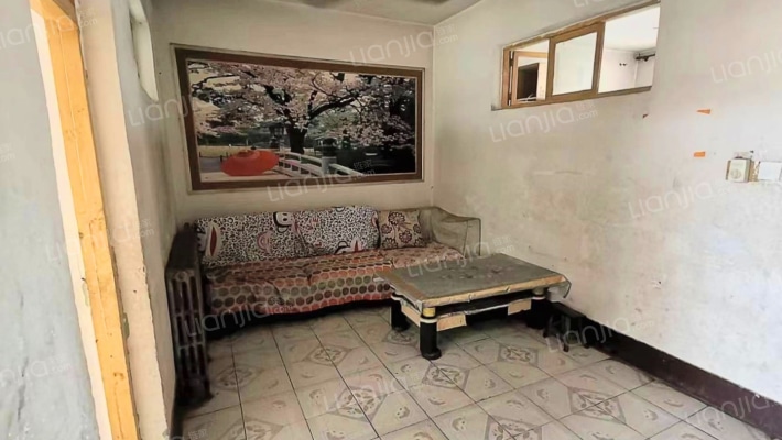 党校宿舍二手房实景图