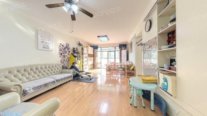 常青花园十一小区二手房实景图