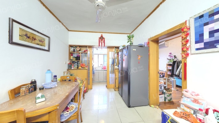 晓庄村42号二手房实景图