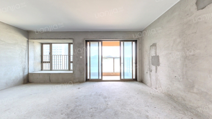 富逸城臻誉二手房实景图