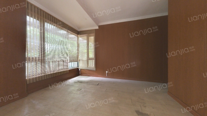 世茂佘山里二手房实景图